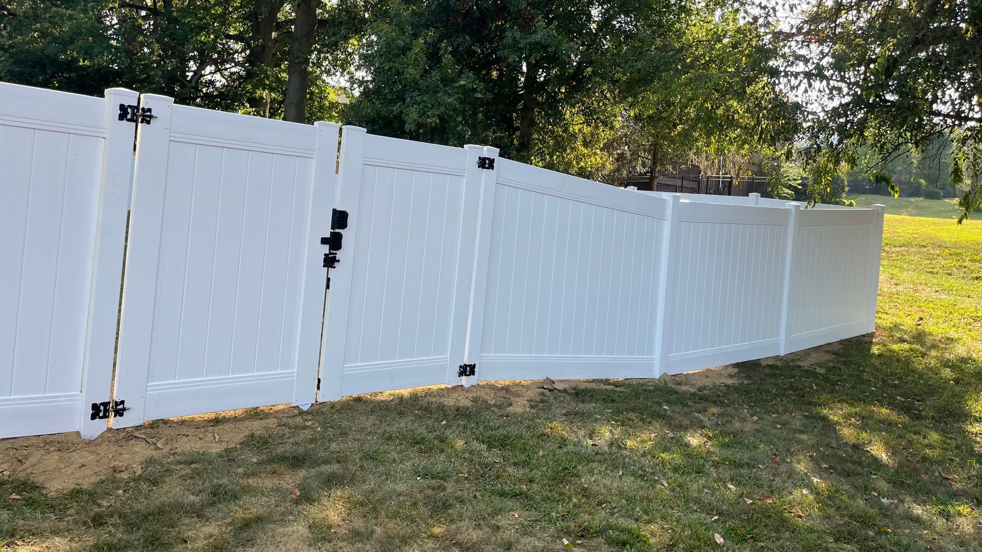 vinyl fencing